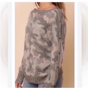 Hem & Thread Gray Camouflage Crew Neck Sweater